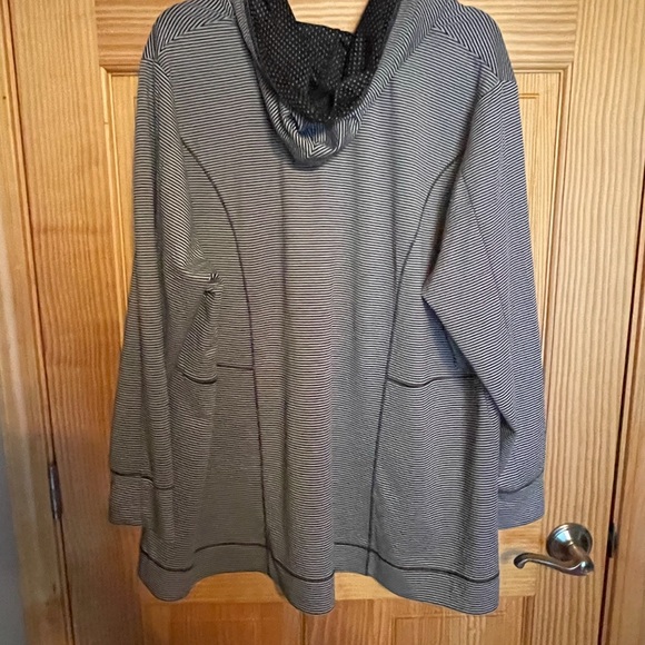 Catherines Activewear jacket … like new size 2X like new - Picture 2 of 2